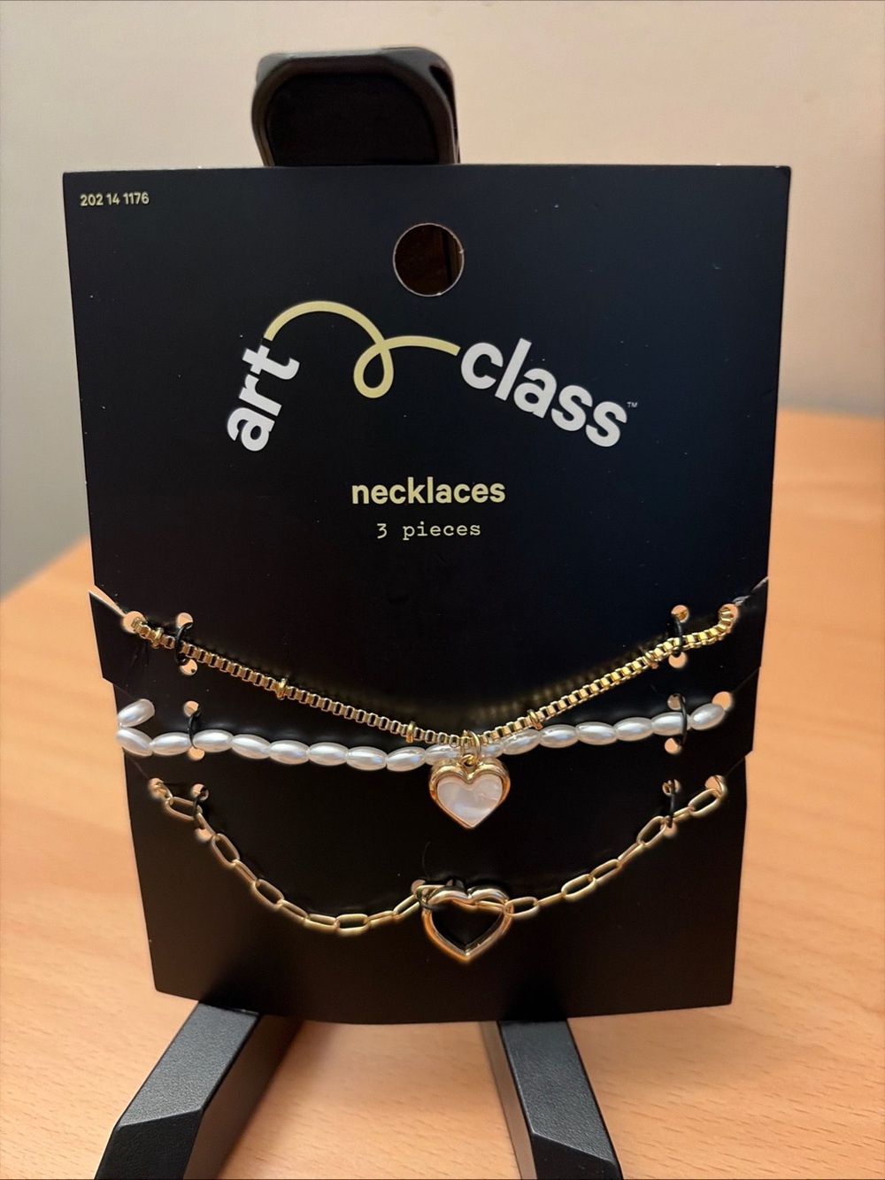 art class Gold and White Heart Layered Necklace Set